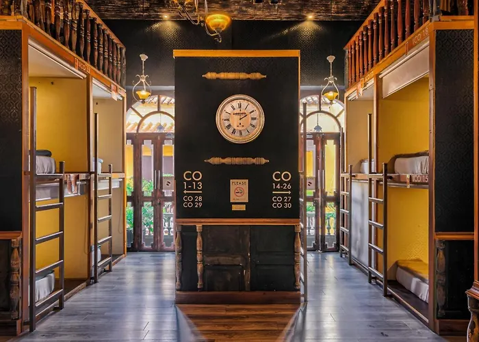 The Clock Hostel & Suites